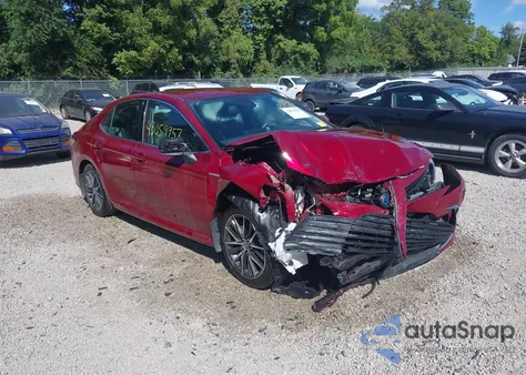 2021 Toyota Camry Xle Hybrid from USA, damaged, VIN 4T1F31AK2MU554092